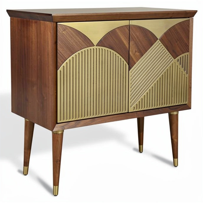 **Technische titel in het Nederlands: Moderne houten dressoirkast met gouden details**